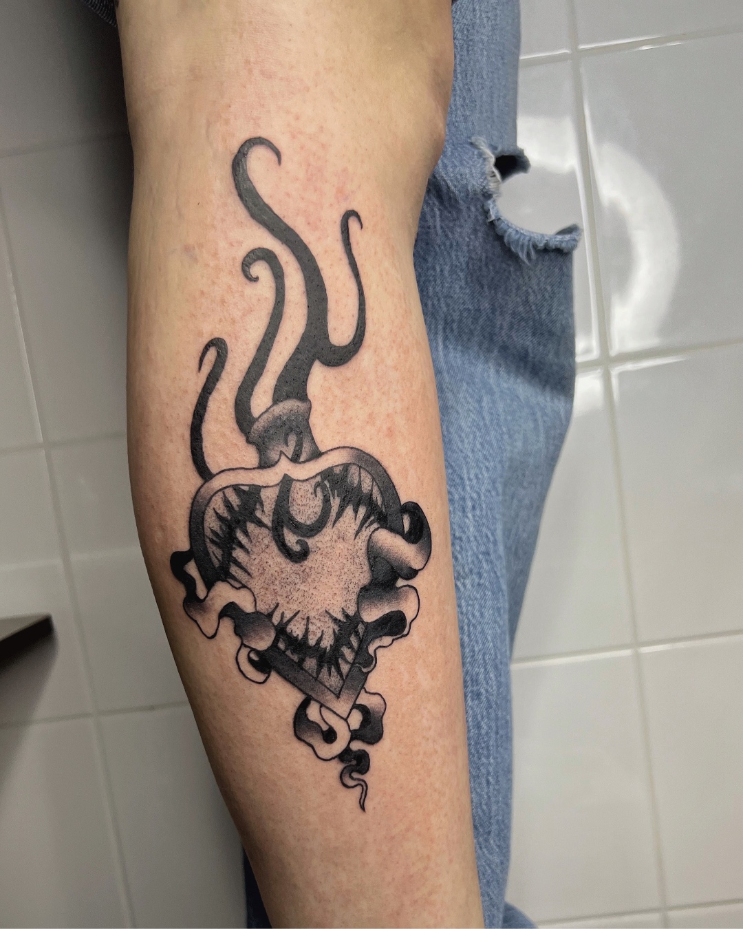 Thorned Heart with Smoke Tendrils