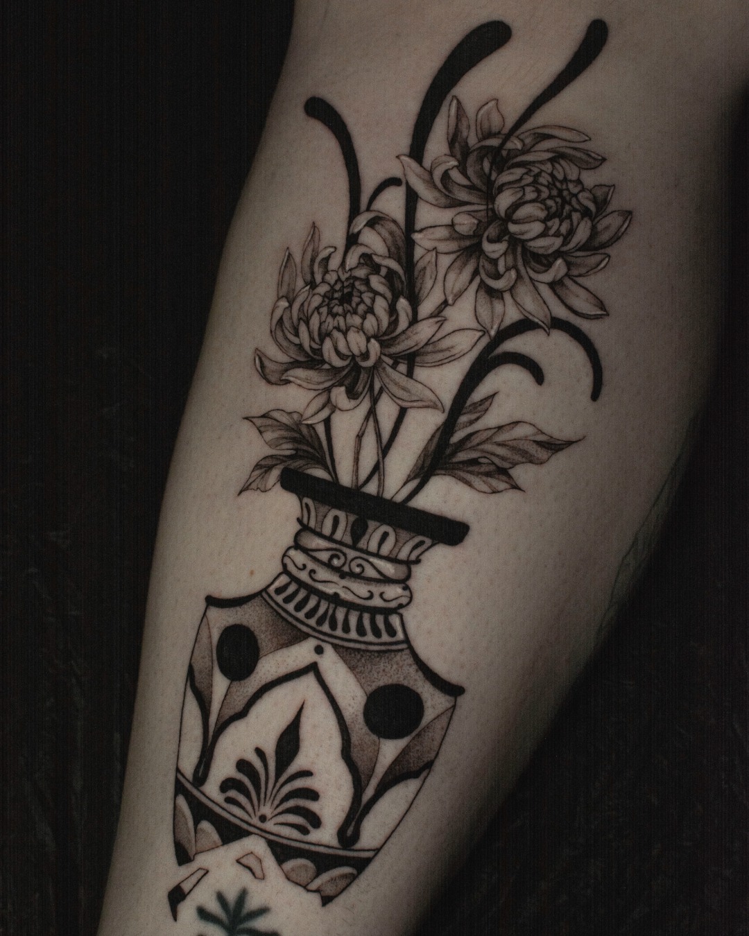 Chrysanthemum Vase
