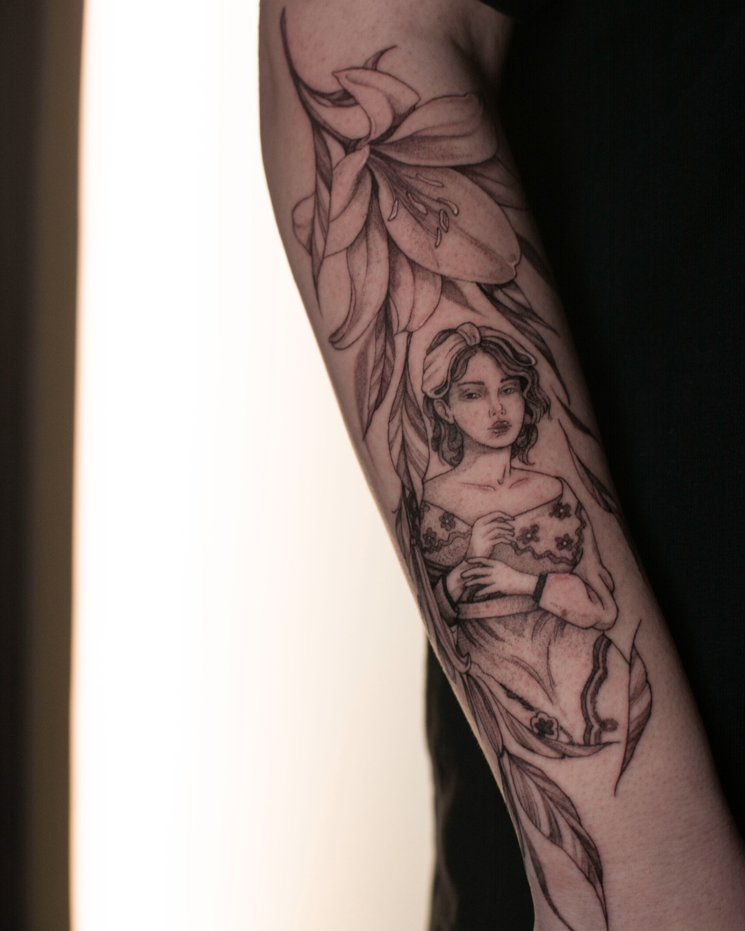Lily Maiden Sleeve