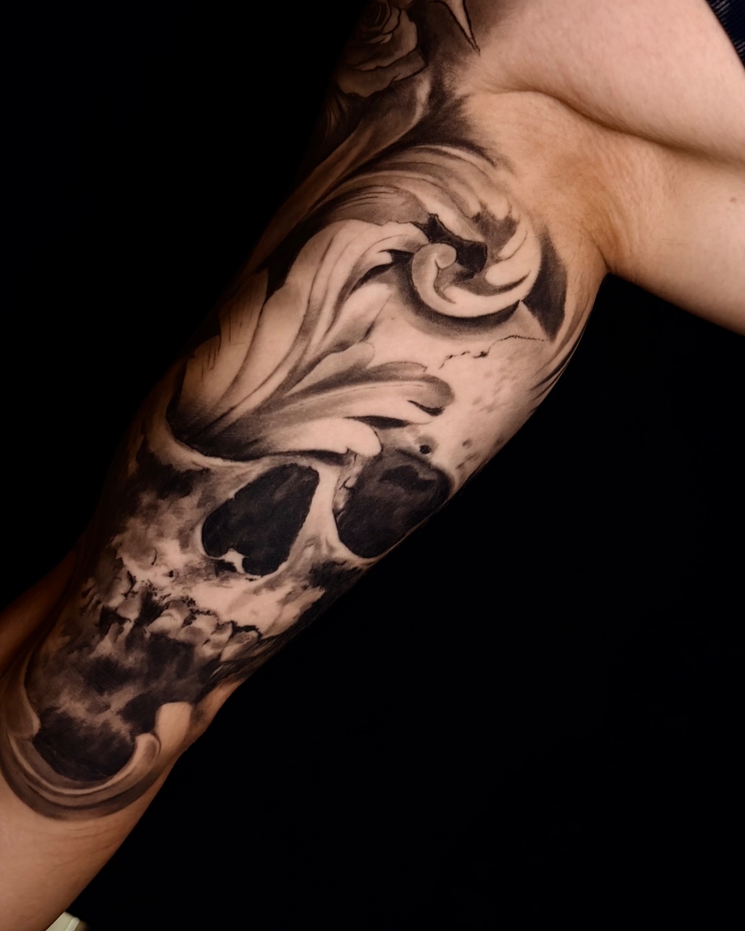 Smoke & Stone Skull Sleeve