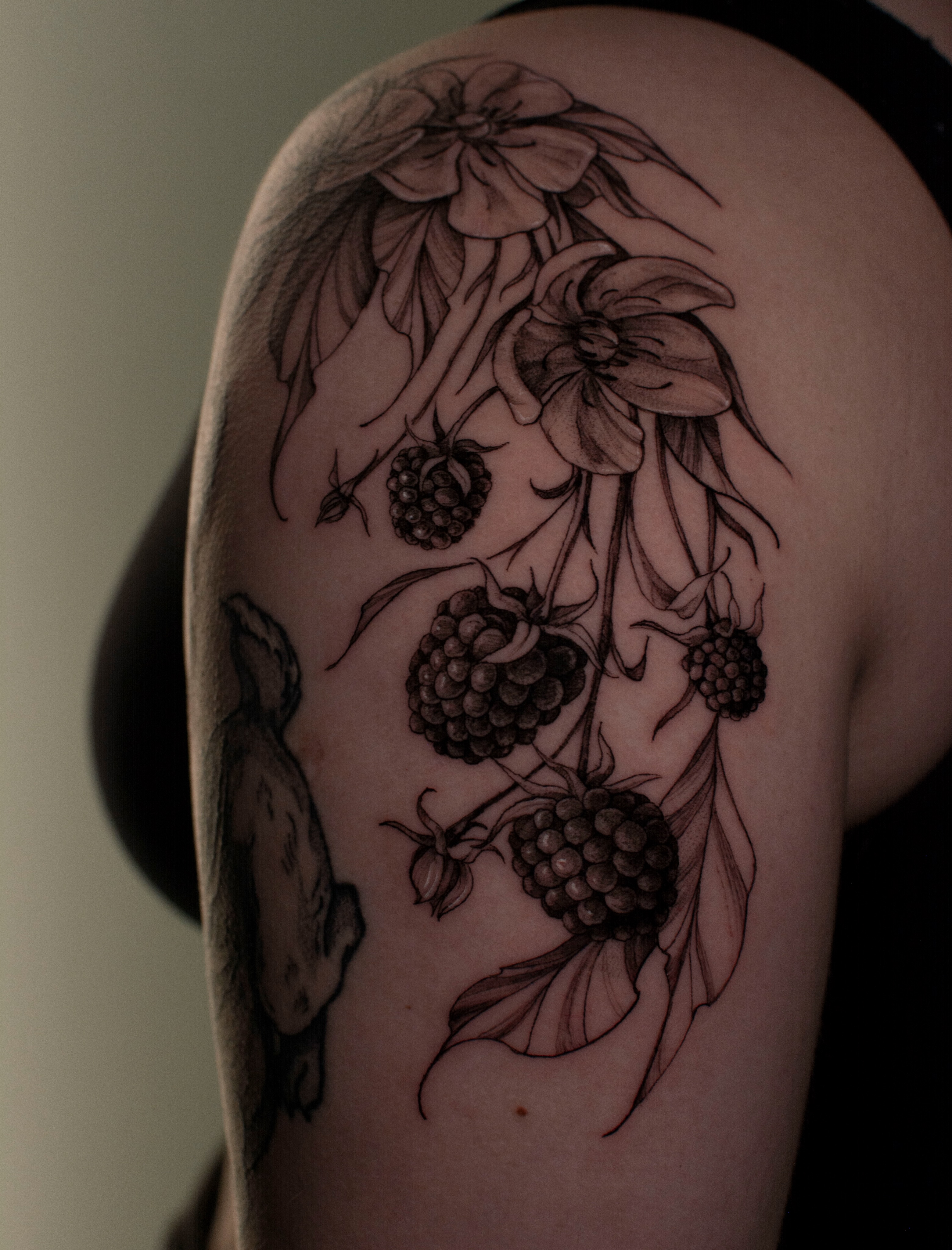 Blackberry Bloom Sleeve
